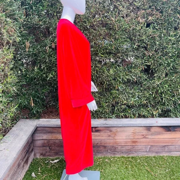 Diamond Tea Red Button Down Robe/ Dressing Gown